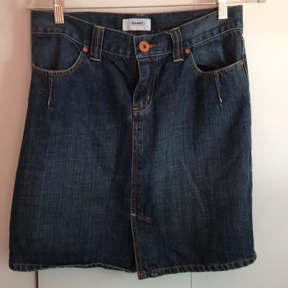 Jean skirt in like new condition